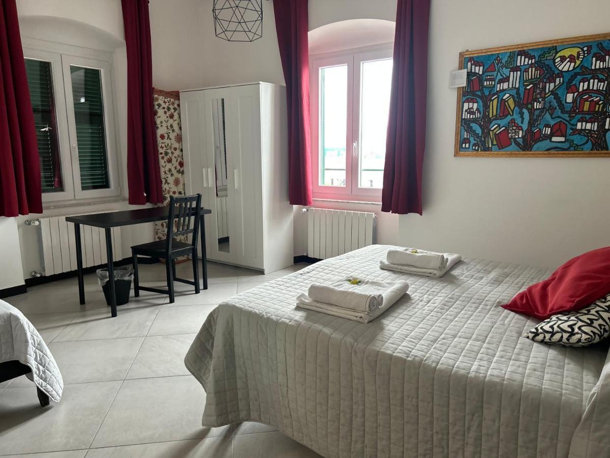 Casa Dei Nonni Acomodação com café da manhã Génova Exterior foto